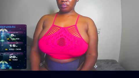 Snapshot of black_sexyfish chatting on January 12, 2025, 8:36 pm black_sexyfish online show from January 12, 2025, 8:36 pm