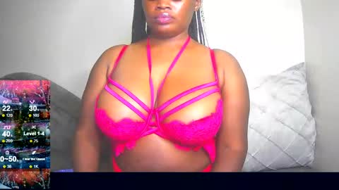 Snapshot of black_sexyfish chatting on February 2, 2025, 5:37 pm black_sexyfish online show from February 2, 2025, 5:37 pm