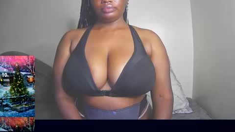 Snapshot of black_sexyfish chatting on February 5, 2025, 10:22 pm black_sexyfish online show from February 5, 2025, 10:22 pm