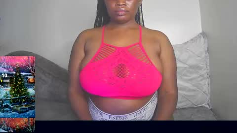 Snapshot of black_sexyfish chatting on February 6, 2025, 5:57 am black_sexyfish online show from February 6, 2025, 5:57 am