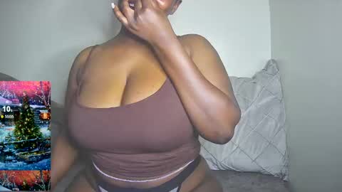 Snapshot of black_sexyfish chatting on February 10, 2025, 9:47 pm black_sexyfish online show from February 10, 2025, 9:47 pm