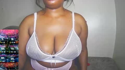 Snapshot of black_sexyfish chatting on February 18, 2025, 10:36 pm black_sexyfish online show from February 18, 2025, 10:36 pm