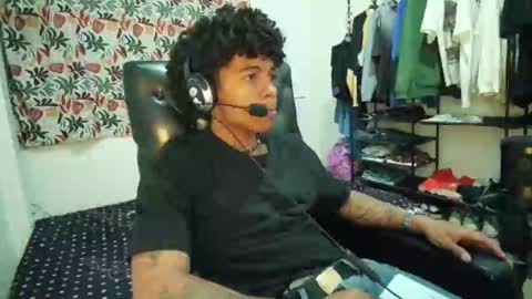 Snapshot of black_tentationx chatting on February 1, 2025, 2:37 am black_tentationx online show from February 1, 2025, 2:37 am
