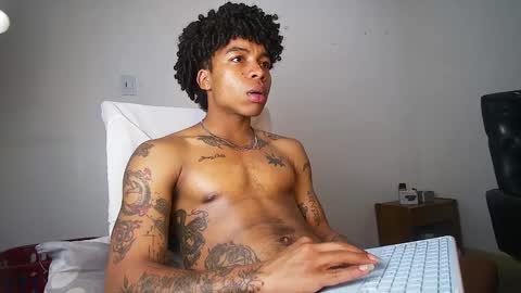 Snapshot of black_tentationx chatting on February 8, 2025, 7:59 am black_tentationx online show from February 8, 2025, 7:59 am