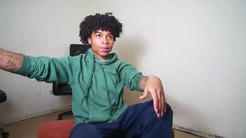 Snapshot of black_tentationx chatting on March 7, 2025, 3:29 am black_tentationx online show from March 7, 2025, 3:29 am
