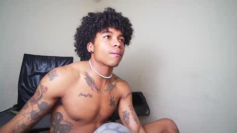 Snapshot of black_tentationx chatting on March 8, 2025, 7:16 am black_tentationx online show from March 8, 2025, 7:16 am