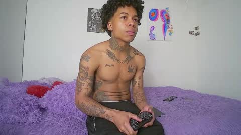 black_tentationx online show from April 28, 2026, 11:43 pm