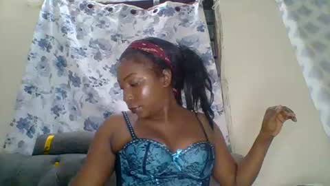 Snapshot of black_umbre chatting on August 8, 2026, 3:52 am Dee online show from August 8, 2026, 3:52 am