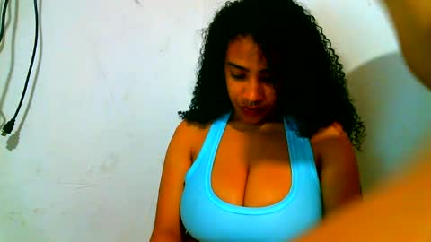 blackandwhitesex0123 online show from March 30, 2026, 2:45 am