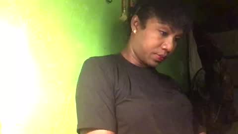 Snapshot of blackasiancockts chatting on December 13, 2024, 11:02 am Crystal online show from December 13, 2024, 11:02 am