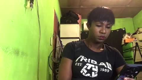 Snapshot of blackasiancockts chatting on December 19, 2024, 11:18 am Crystal online show from December 19, 2024, 11:18 am