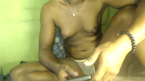 Crystal online show from August 5, 2026, 1:19 am