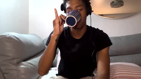 Snapshot of blackbulltitus chatting on October 10, 2025, 10:42 pm BlackBullTitus online show from October 10, 2025, 10:42 pm