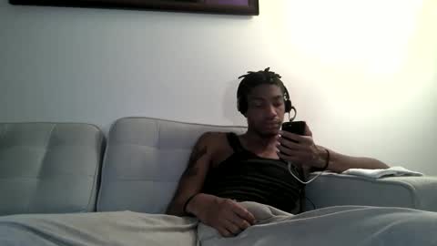 Snapshot of blackbulltitus chatting on October 17, 2025, 11:07 pm BlackBullTitus online show from October 17, 2025, 11:07 pm