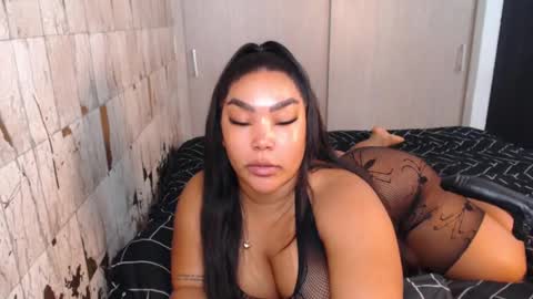 Blackchiina online show from February 7, 2025, 1:25 am