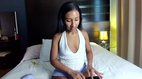 Snapshot of blackd0ll chatting on April 7, 2026, 6:47 am Angye online show from April 7, 2026, 6:47 am
