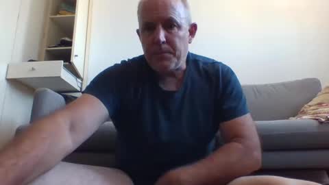 Snapshot of blackdog71 chatting on February 22, 2025, 4:07 am blackdog71 online show from February 22, 2025, 4:07 am