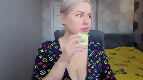 blackeyes11 online show from May 4, 2026, 3:57 am
