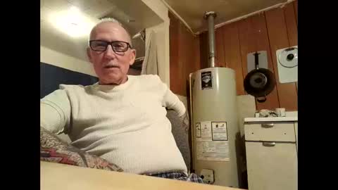 Traums of Angel online show from February 3, 2026, 5:18 pm