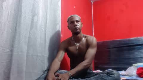 Snapshot of blackhornyx20 chatting on January 18, 2026, 1:53 am blackhornyx20 online show from January 18, 2026, 1:53 am