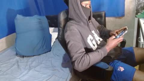 You little boy online show from February 25, 2025, 8:14 am