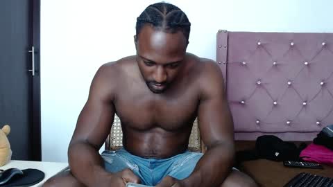 Snapshot of blacknikes chatting on December 30, 2024, 12:11 am Twtter 1MikeBeckford Onlyfns beckfordmike online show from December 30, 2024, 12:11 am
