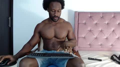 Snapshot of blacknikes chatting on January 6, 2025, 1:08 pm Twtter 1MikeBeckford Onlyfns beckfordmike online show from January 6, 2025, 1:08 pm