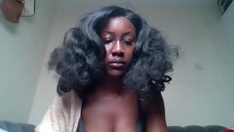 Snapshot of blackprincess25 chatting on March 5, 2026, 5:42 pm Lorraine online show from March 5, 2026, 5:42 pm