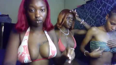 Snapshot of blackqueen2030 chatting on March 28, 2026, 2:44 am blackqueen2030 online show from March 28, 2026, 2:44 am