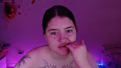 blackroseonee online show from May 13, 2026, 8:16 pm