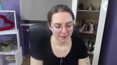 Z O E Y online show from January 14, 2025, 5:40 am