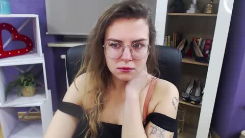 Z O E Y online show from January 29, 2025, 5:30 am