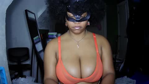 Snapshot of blacksirenqueen chatting on December 7, 2024, 3:14 am Queen Siren online show from December 7, 2024, 3:14 am