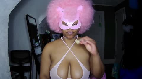 Snapshot of blacksirenqueen chatting on December 15, 2024, 10:07 am Queen Siren online show from December 15, 2024, 10:07 am