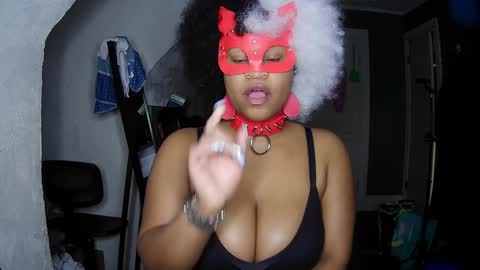 Snapshot of blacksirenqueen chatting on December 20, 2024, 5:57 am Queen Siren online show from December 20, 2024, 5:57 am