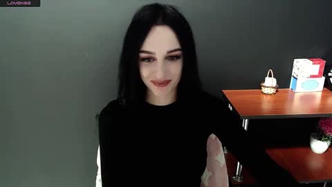Ivy online show from January 18, 2025, 1:51 pm