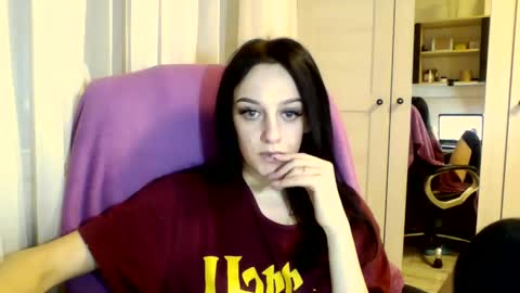 Ivy online show from February 22, 2025, 5:02 pm