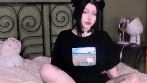 blacky_tea online show from September 21, 2025, 12:01 am
