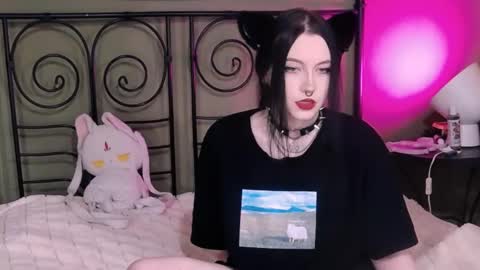 blacky_tea online show from October 31, 2025, 3:29 am