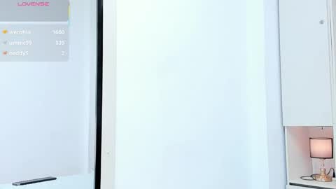 Snapshot of blackywhiite chatting on October 23, 2025, 4:50 pm GRACE online show from October 23, 2025, 4:50 pm