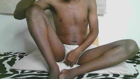 Snapshot of blackzilian_ chatting on October 18, 2025, 9:21 am HASSAN online show from October 18, 2025, 9:21 am