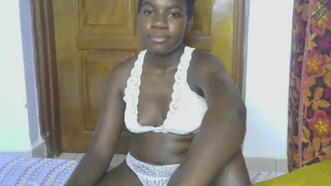 VIVIAN online show from September 16, 2025, 2:34 am