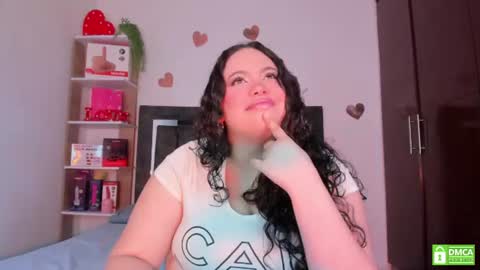 Snapshot of blair_curvy chatting on July 28, 2026, 1:43 pm Blair online show from July 28, 2026, 1:43 pm