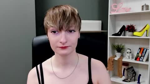 Snapshot of blair_erotic chatting on October 14, 2025, 6:14 am Blair online show from October 14, 2025, 6:14 am