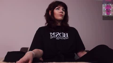 Snapshot of blake_luna chatting on October 11, 2025, 10:03 am Britney online show from October 11, 2025, 10:03 am