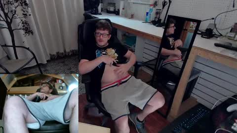 Snapshot of blakenextdoor chatting on April 6, 2026, 2:09 am Blake Jonson online show from April 6, 2026, 2:09 am