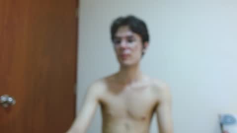 Snapshot of blakeshatter chatting on December 3, 2024, 6:59 am blakeshatter online show from December 3, 2024, 6:59 am