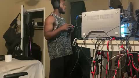 Blackjag00 online show from September 29, 2025, 2:16 am