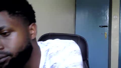 Snapshot of blakmoufaka chatting on September 11, 2025, 5:29 am blakmoufaka online show from September 11, 2025, 5:29 am