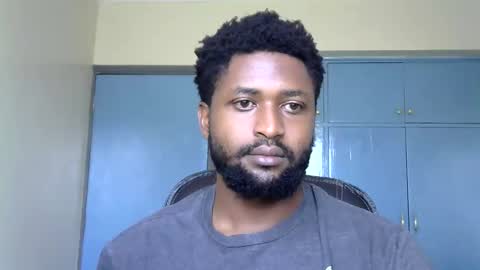 blakmoufaka online show from November 17, 2025, 4:51 am